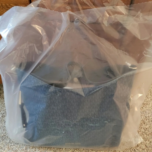 Michael Kors Devon Denim Tote,handbag NWT - Picture 7 of 7